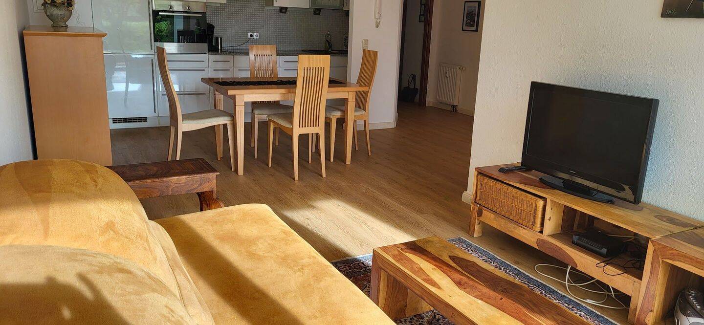 Ab 01.07 bezugsfreie komplett möblierte Wohnung mit Stellplatz zu vermieten! – Trier – Vorschaubild 2