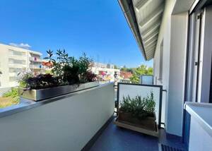 Exklusive 4-Zimmer-Wohnung in Zabo, 3 Balkone, Wintergarten, Wellnessbereich, Sauna, Kamin, Kachelofen, Doppelgarage – 90480 Nürnberg – Vorschaubild 5