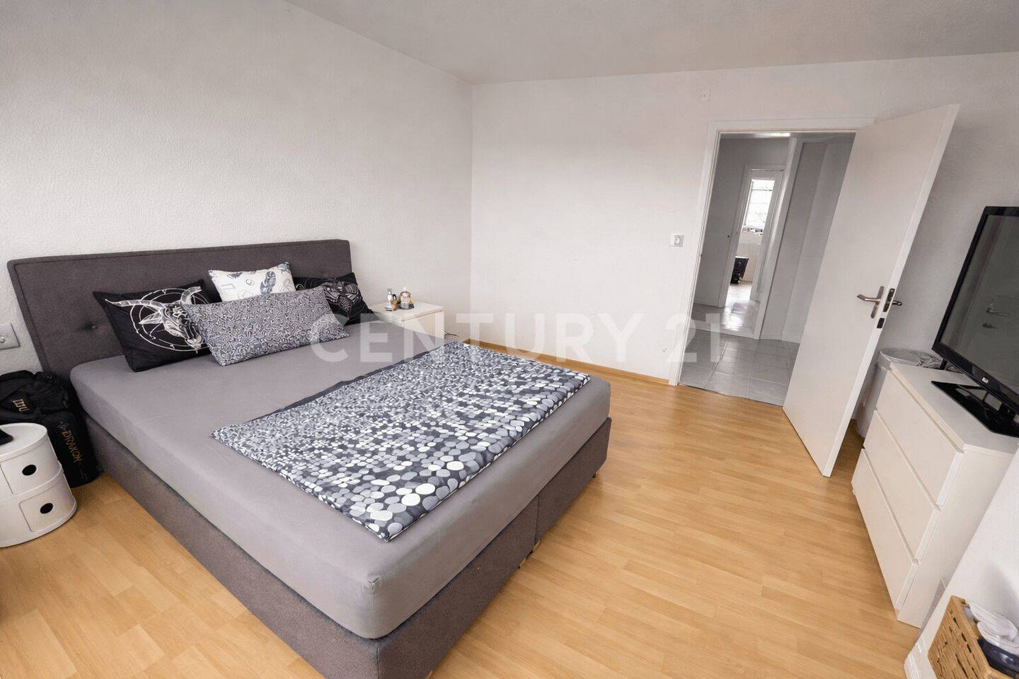 TOP-DEAL | 2 x DACHGESCHOSS-WOHNUNGEN | STUTTGART-VAIHINGEN | INVEST & SELBST WOHNEN – Stuttgart – Vorschaubild 5
