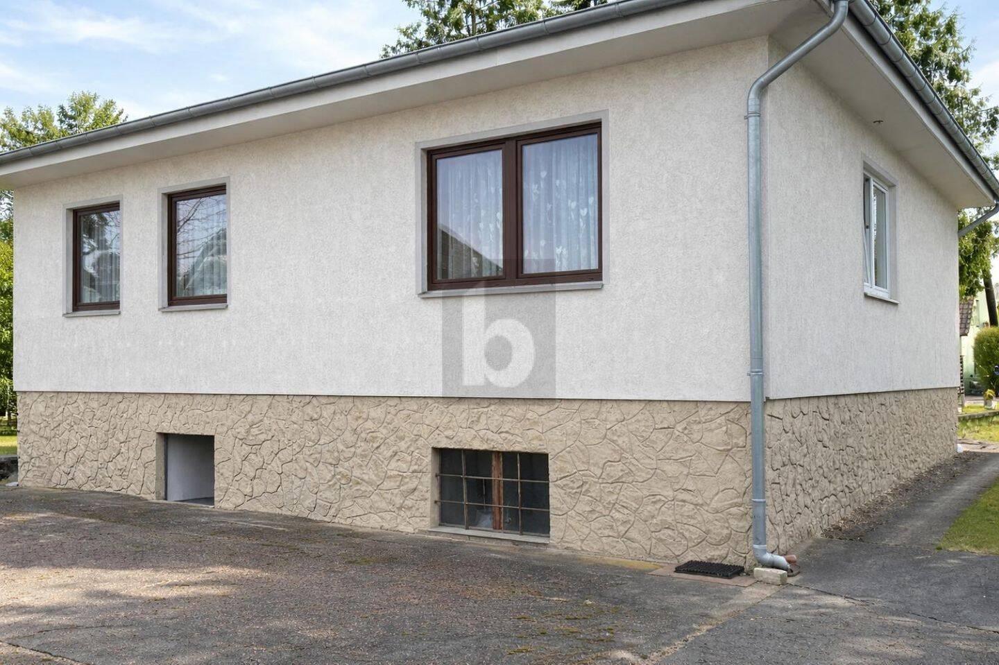 INNOVATIVE MÖGLICHKEITEN AUF GROßEM GRUNDSTÜCK