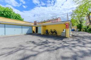 Bezugsfreie 2-Zimmer-Wohnung in attraktiver Lage am Hirschgarten mit oberirdischer Einzelgarage – 80639 München – Vorschaubild 5