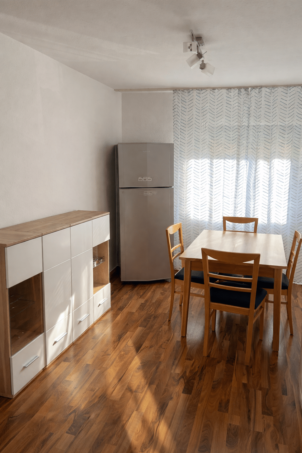 Lichtdurchflutete 4-Zimmer-Stadtwohnung in ruhiger Lage - Ulm Mitte, mit Erbbaurecht – Ulm – Vorschaubild 7