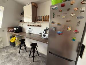 Großes möbliertes Studio, WG-Zimmer ideal für 2 Personen, Wohnen auf Zeit, Stuttgart-Botnang, Spül-/Waschmaschine – 70195 Stuttgart – Vorschaubild 5