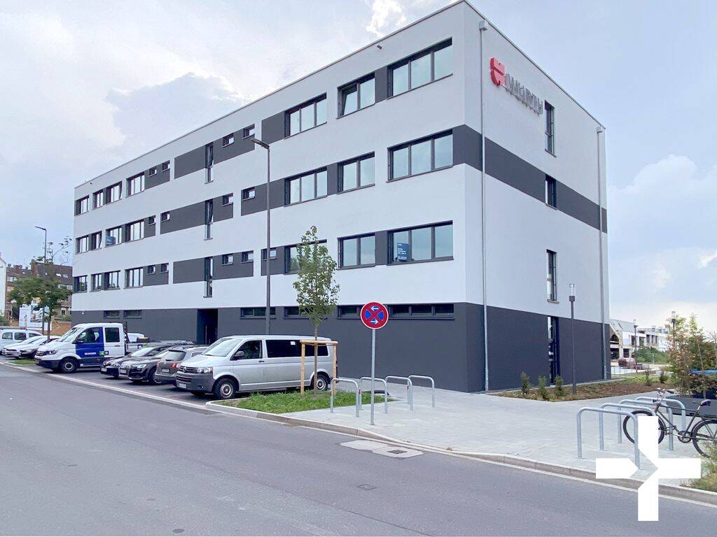Strasse. Schiene. Wasser. Perfekt angebunden auf allen Wegen.