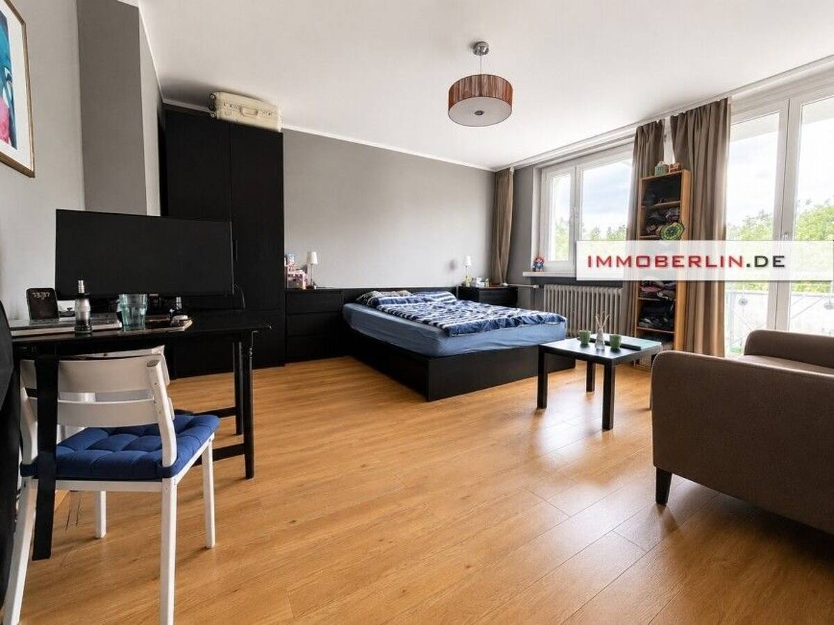 IMMOBERLIN.DE - Helle Wohnung - mitten in der City-West und dennoch ruhig gelegen – 10719 Berlin – Bild 1 von 9