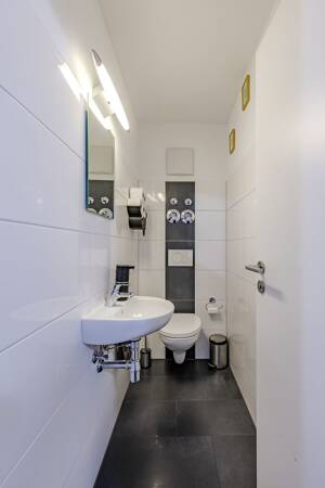 Modern wohnen mit Komfort - Dachgeschosswohnung mit Balkon & TG-Stellplatz – 74076 Heilbronn – Vorschaubild 5