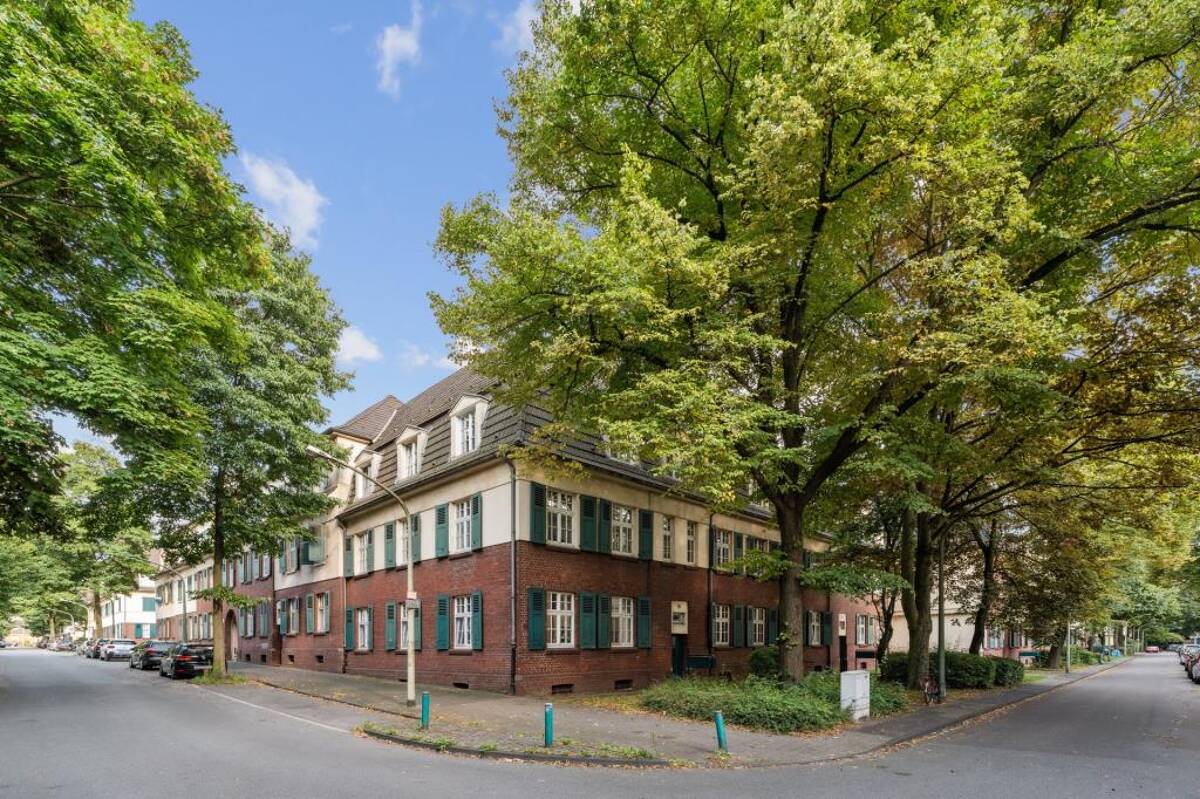 ACHTUNG SOMMERAKTION ! Renovierte 2,5- Raum- Wohnung mit Balkon frei ab 01.09.2026 ! – Am Himgesberg 9, 47259 Duisburg-Süd – Bild 1 von 9