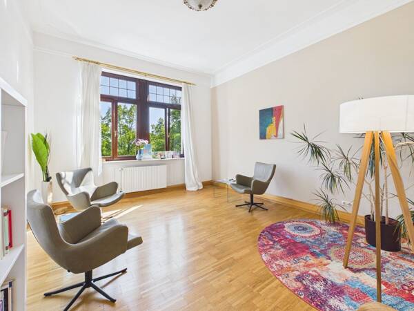 Etagenwohnung in 65195 Wiesbaden mit 104 m² kaufen