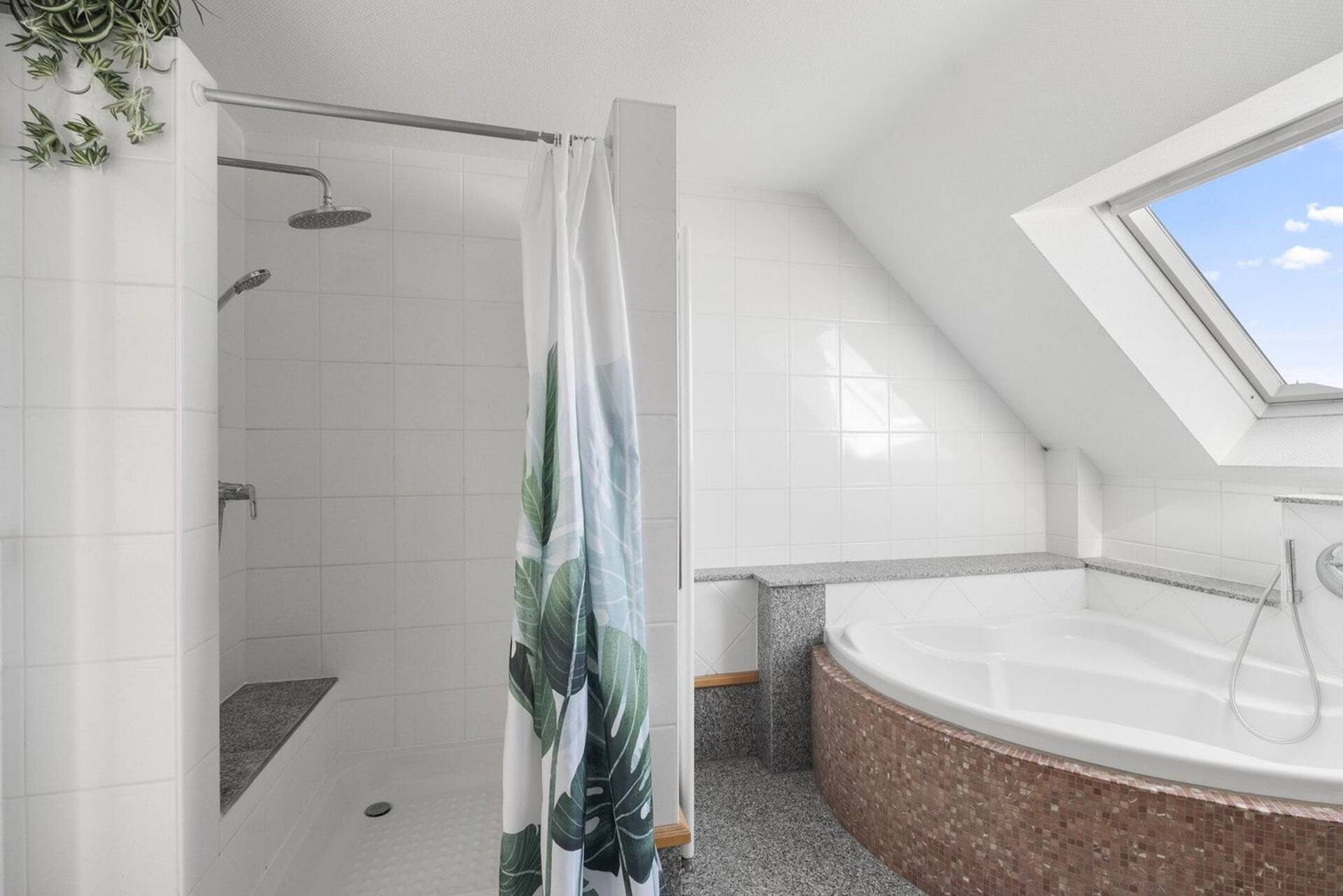 Haus in 74889 Sinsheim - Eschelbach mit 239,49 m² kaufen