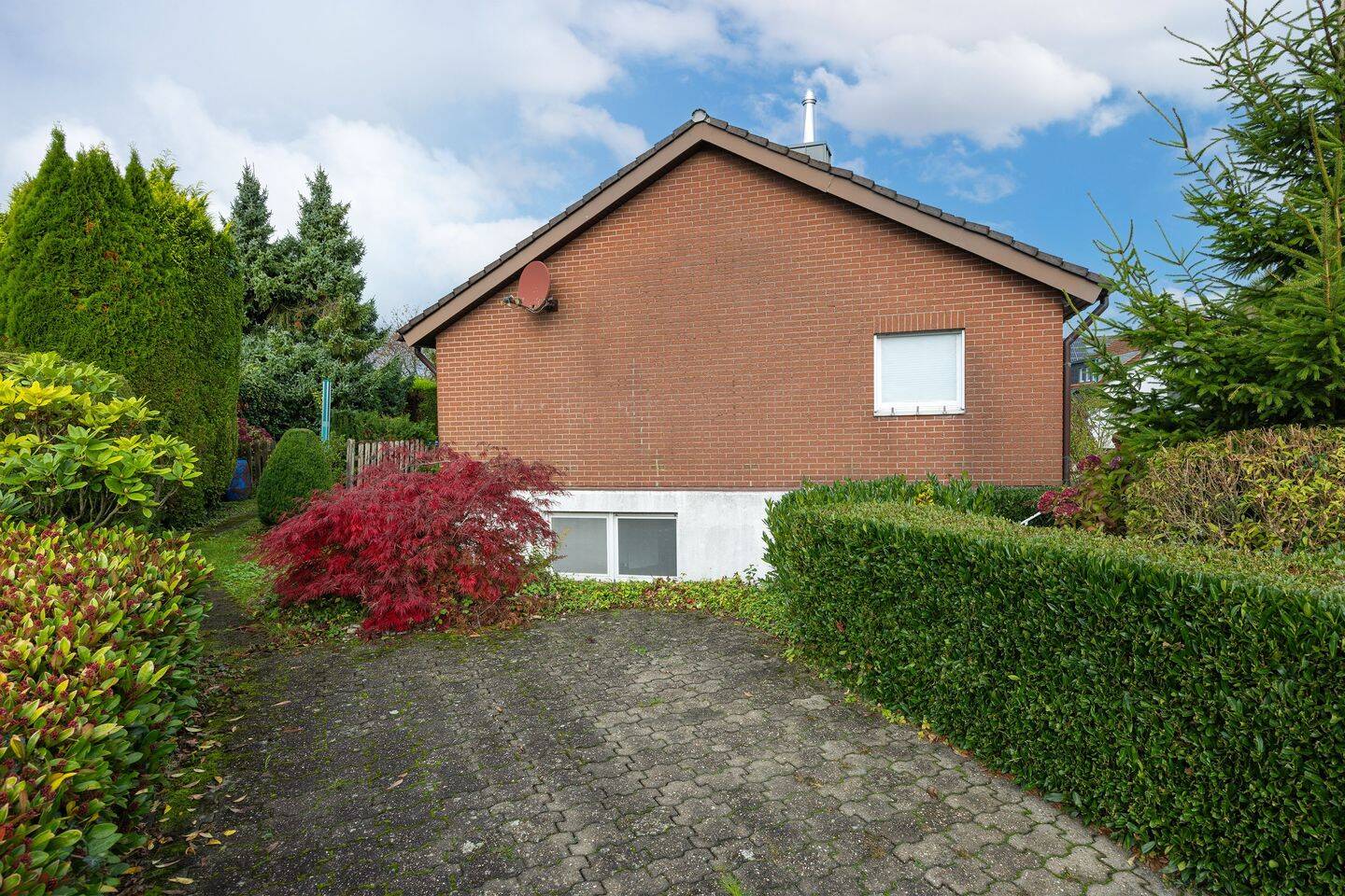 Einfamilienhaus mit Einliegerwohnung in ruhiger, grüner Lage und nahegelegenen Spazierwegen – Remscheid – Vorschaubild 6