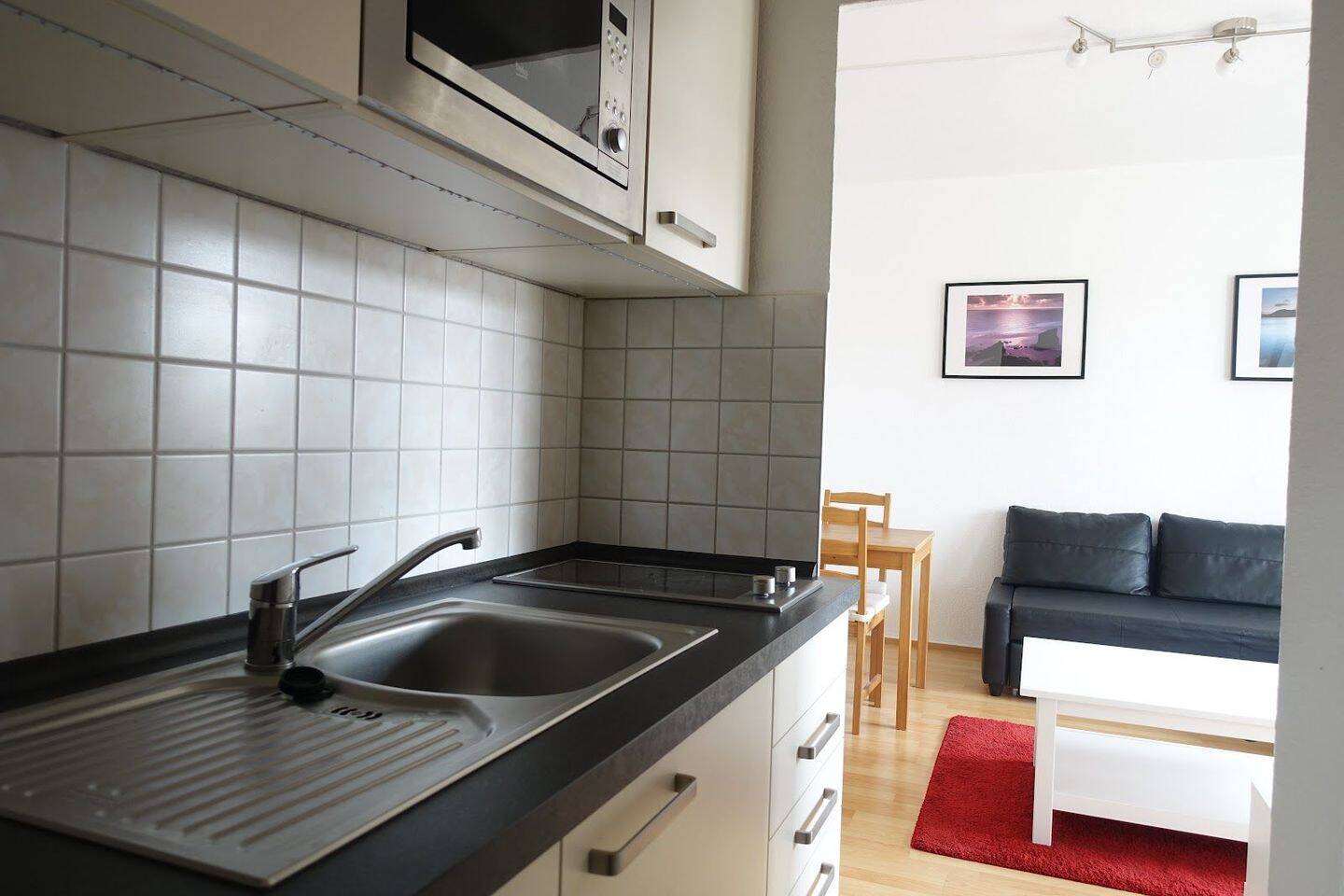 Teil-MÖBLIERTE Wohnung bequem für PENDLER zum einziehen ... – Chemnitz – Vorschaubild 9