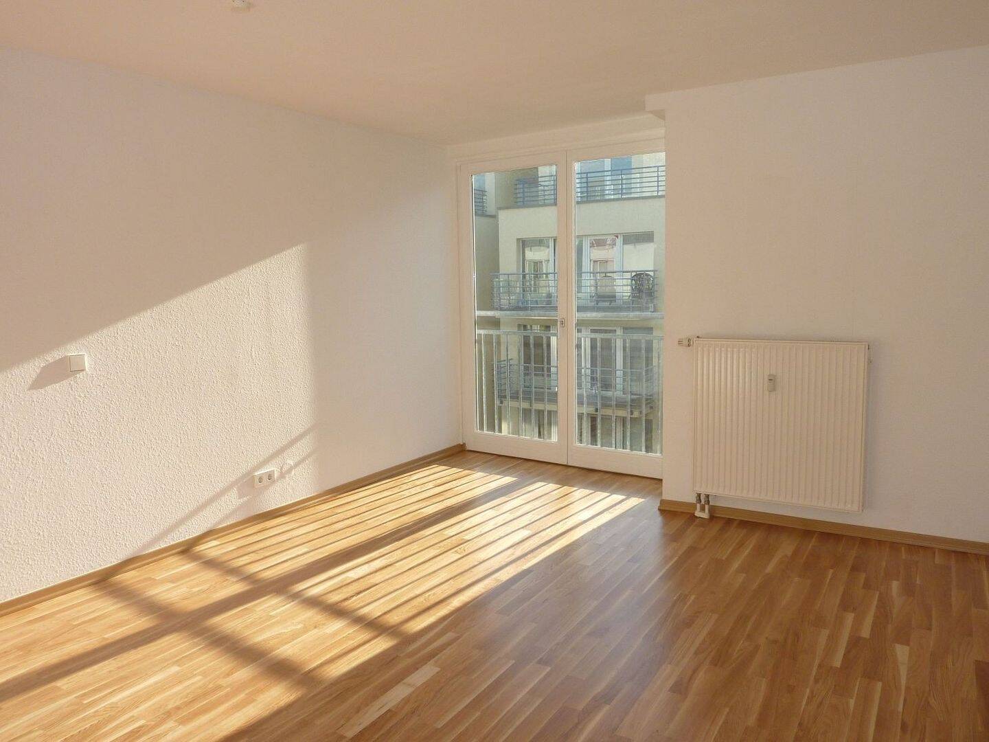 Lichtdurchflutete 2-Raum-Wohnung in unmittelbarer Zentrumsnähe !! – Leipzig – Vorschaubild 2
