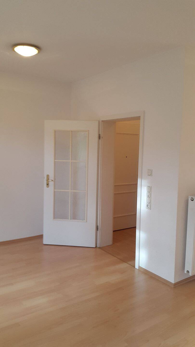 CORDULA IMMOBILIEN 2 Raumapartment Südbalkon, Einbauküche und Stellplatz CORDULA 1243 – Erfurt – Vorschaubild 4