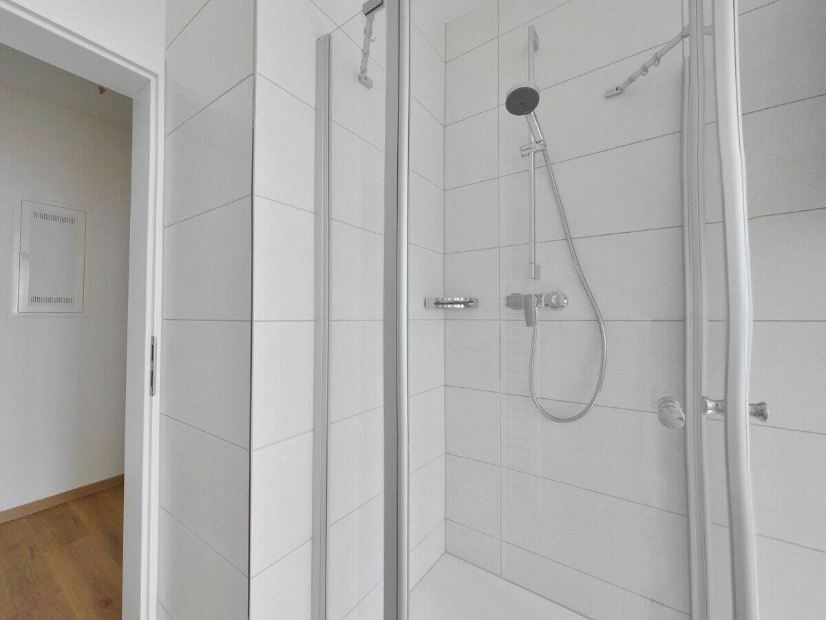 Frisch sanierte 2-Zimmer-Wohnung mit Balkon in zentraler Lage von Freilassing – Freilassing – Vorschaubild 5