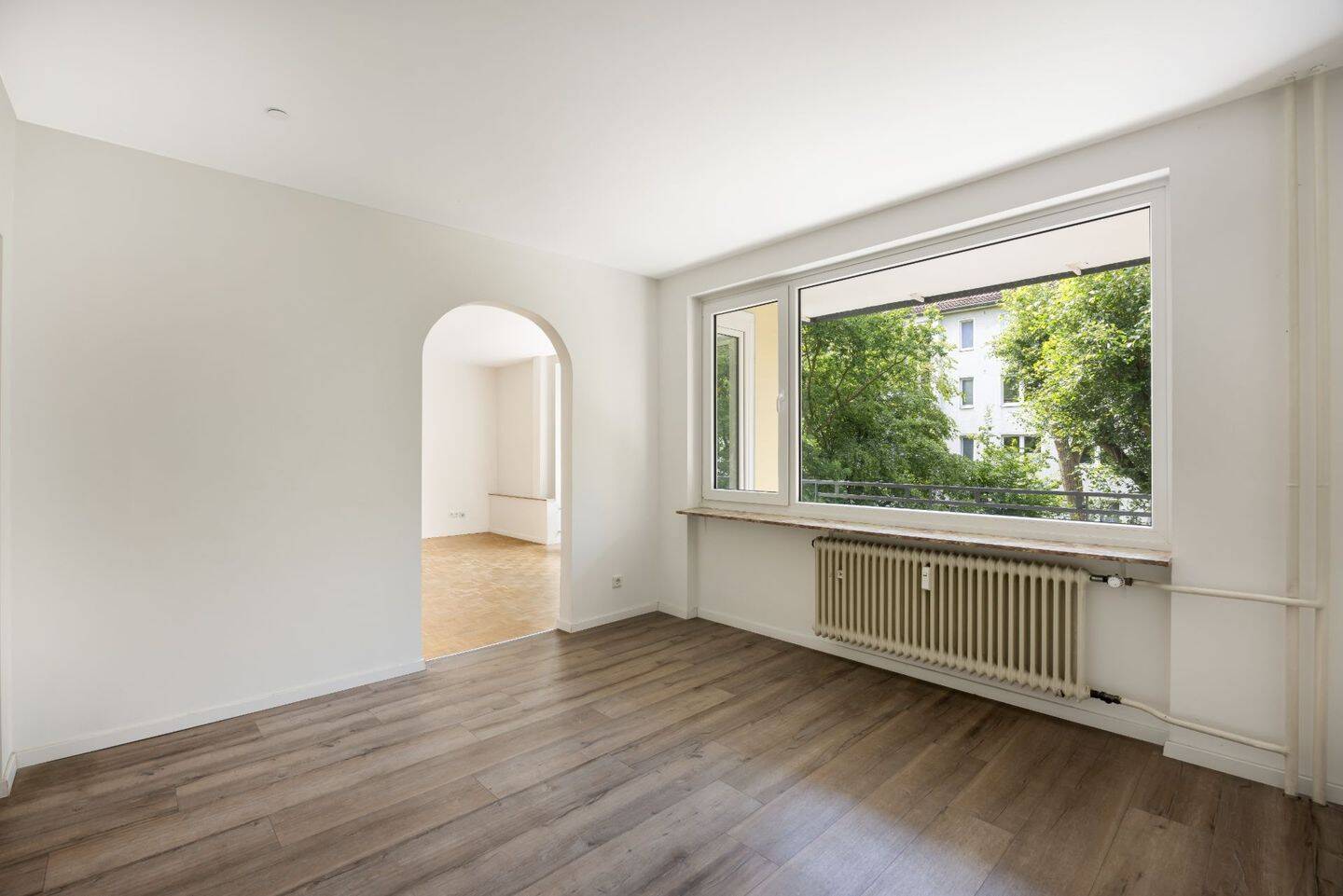 Großzügige, sanierte 3,5-Wohnung mit Loggia in zentraler Lage von Düsseldorf-Oberkassel! – Düsseldorf – Vorschaubild 7