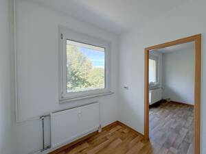 Kleine Wohnung, aber großer Balkon mit Blick ins Grüne ... #richtigjut – 39130 Magdeburg – Vorschaubild 7