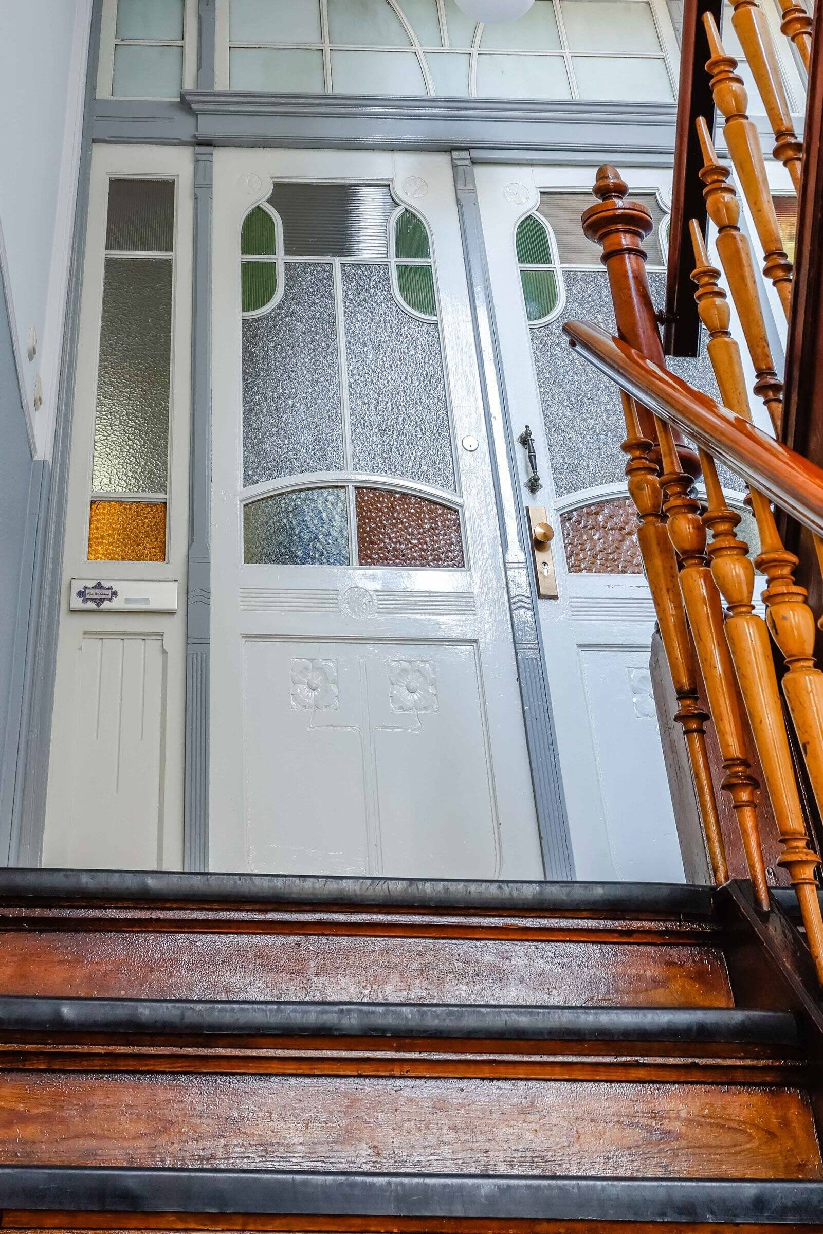 Jetzt günstig kaufen, später selbst einziehen! Geräumige 4-Zi.-Wohnung, Balkon, hoch über dem Schrevenpark, prächtiger Altbau – Kiel – Vorschaubild 9