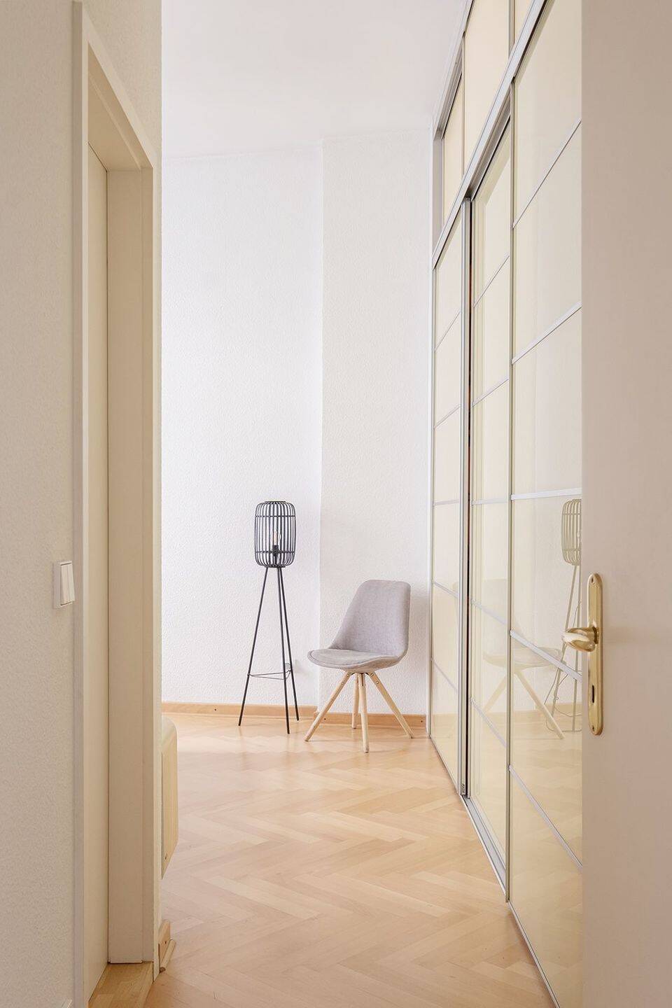 Zwischen Geschichte und Gegenwart - Elegante Altbauwohnung in Berlin-Mitte – Berlin – Vorschaubild 9