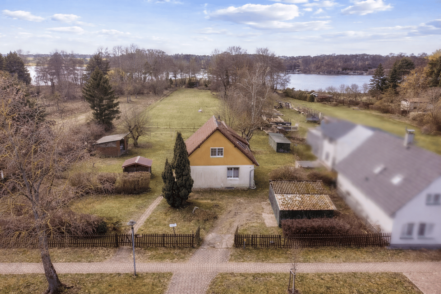 KENSINGTON - Exklusiv - viele Zimmer und viel Garten in Karwe in Sichtweite des Ruppiner Sees – Neuruppin – Vorschaubild 3