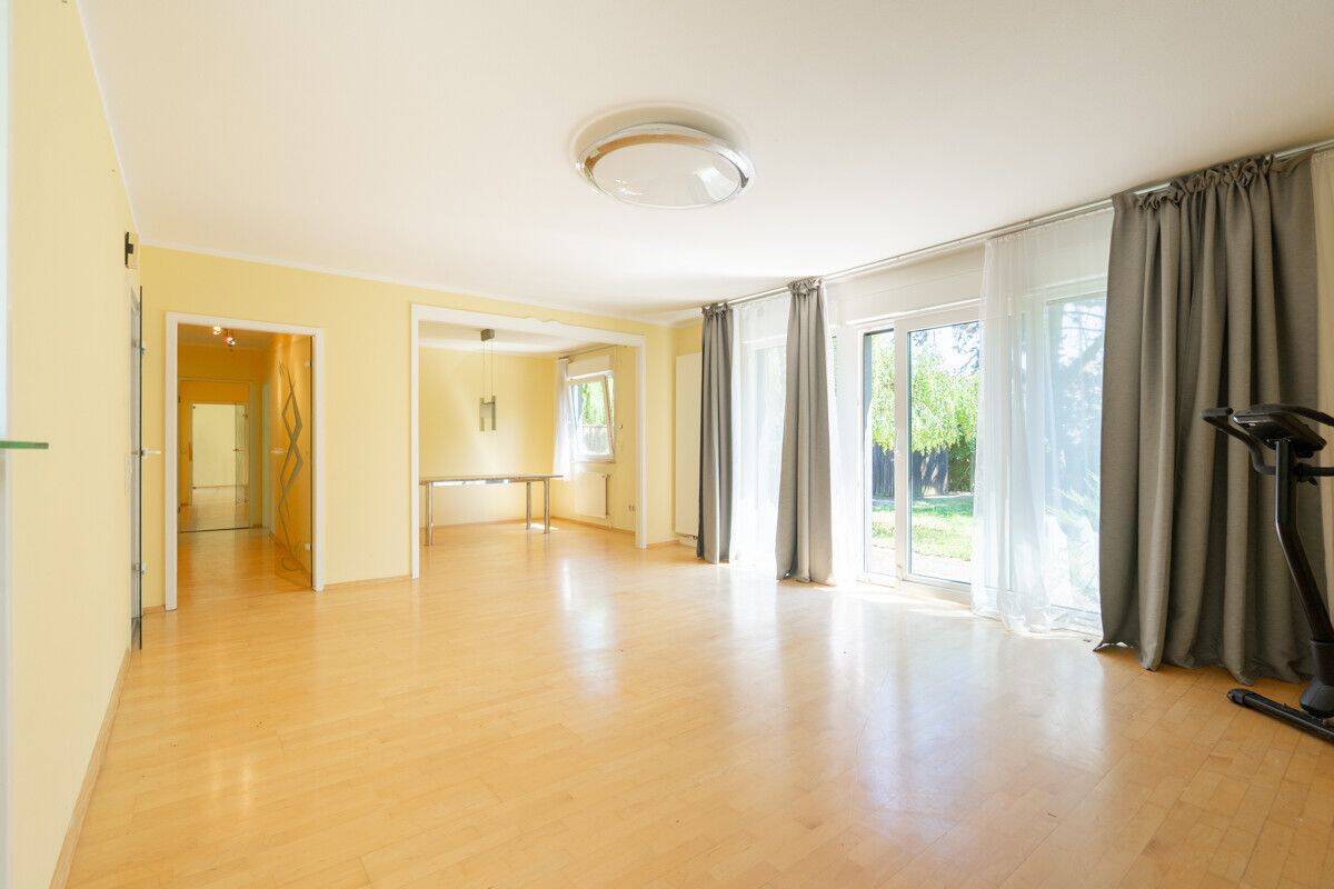 Wohnen mit Mehrwert - Großzügiges Zuhause mit Wellnessbereich und Einliegerpotenzial – Nürnberg – Vorschaubild 6