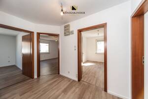 Helle 4-Zimmer-Wohnung mit Balkon – 70376 Stuttgart – Vorschaubild 7
