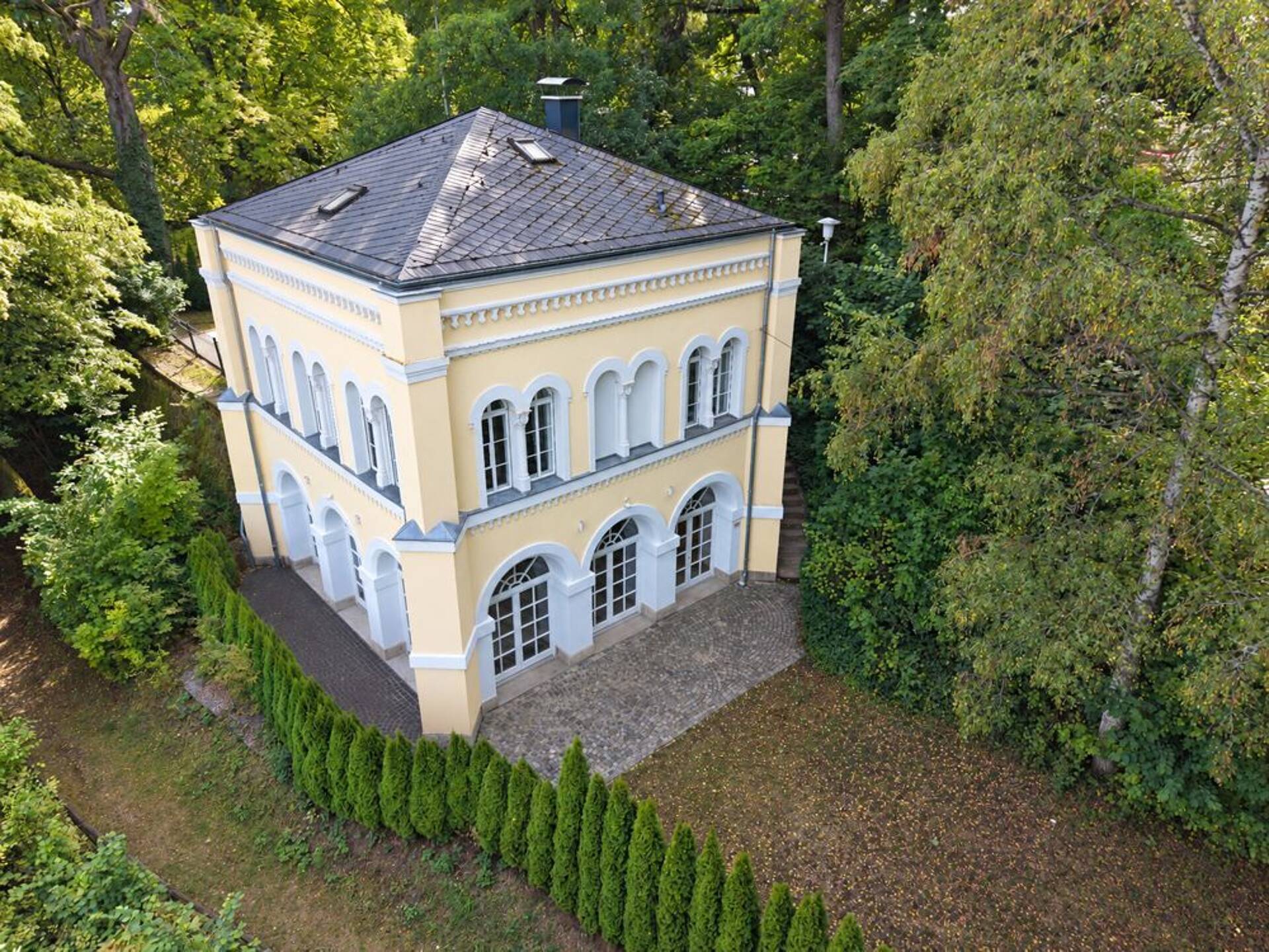 Einfamilienhaus in 96450 Coburg mit 119,93 m² kaufen