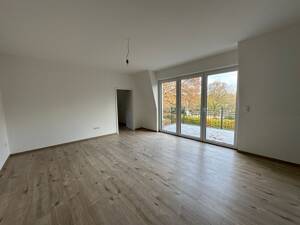 Erstbezug: 4 Zimmer-Wohnung mit Weitblick ins Grüne! KFW 40