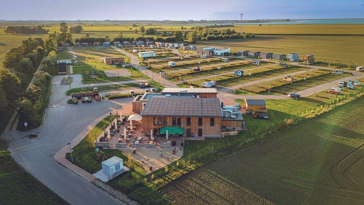 Dein Rückzugsort an der Ostsee - Tiny House im Resort – Groß Kordshagen – Bild 1 von 9