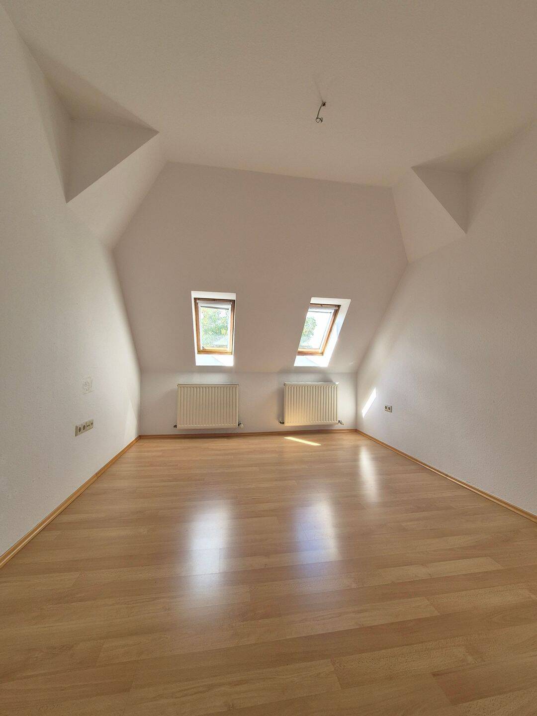 2 Zimmer DG-Wohnung mit Blick über Leipzig – Leipzig – Vorschaubild 4