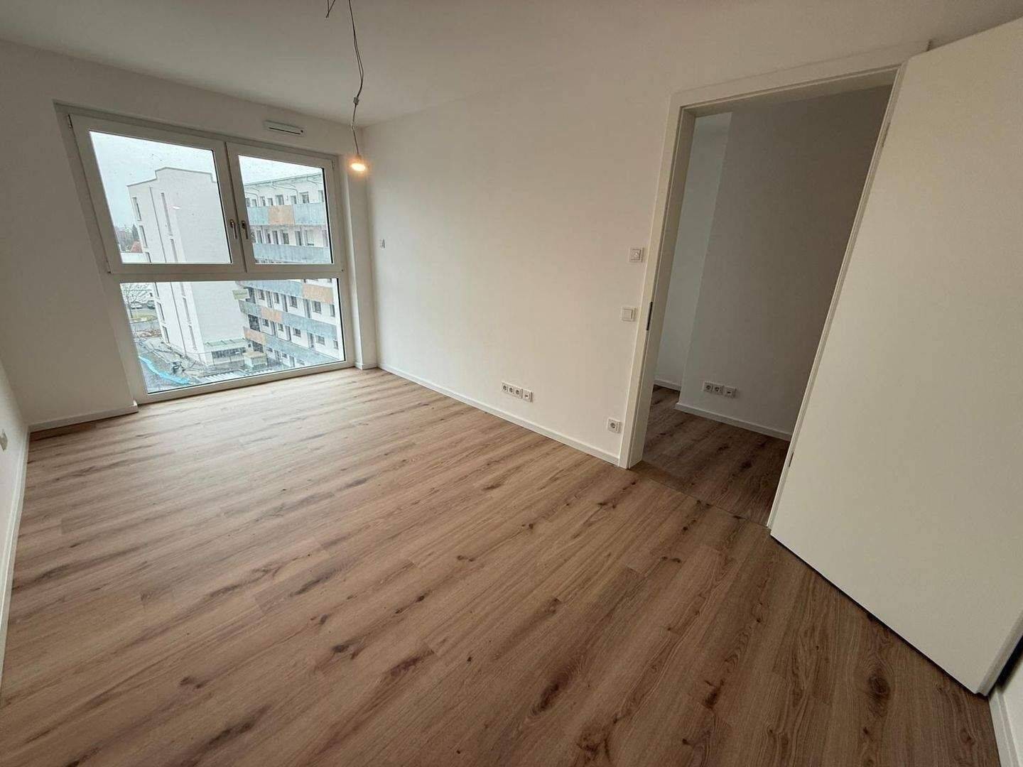 Exklusiver Neubau: Schöne 3-Zimmer-Wohnung mit Balkon | EBK | TG | Fußbodenheizung – Nürnberg – Vorschaubild 5