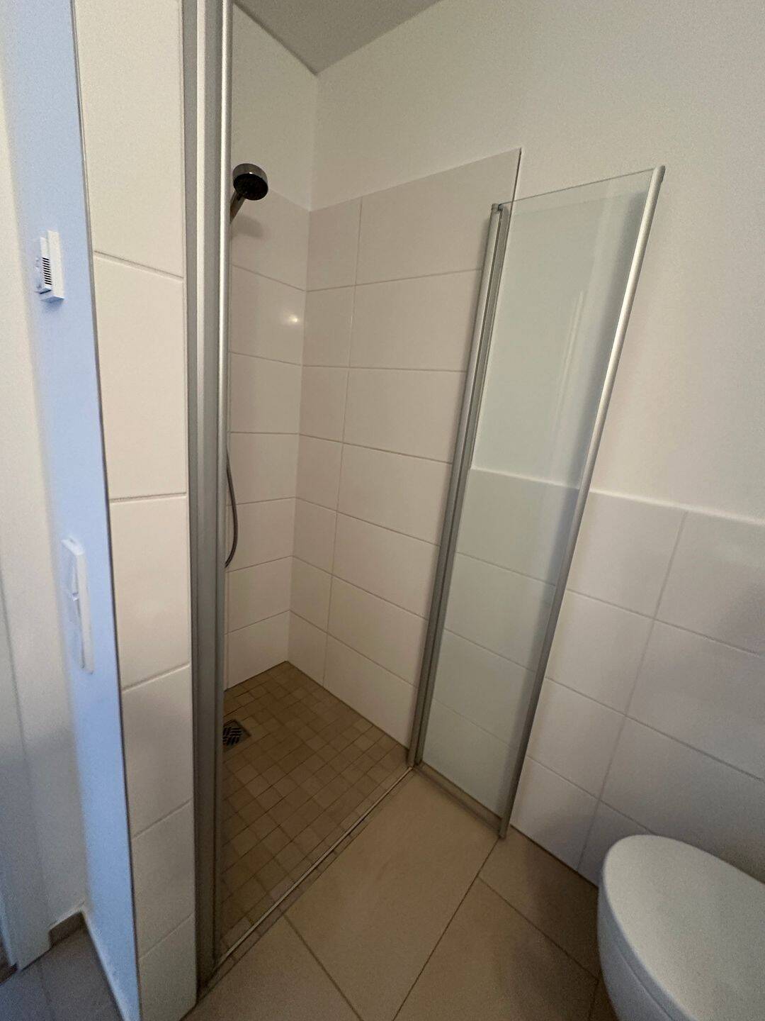 Moderne 2-Zimmer Wohnung mit Balkon in Wentorf bei Hamburg – Wentorf bei Hamburg – Vorschaubild 4