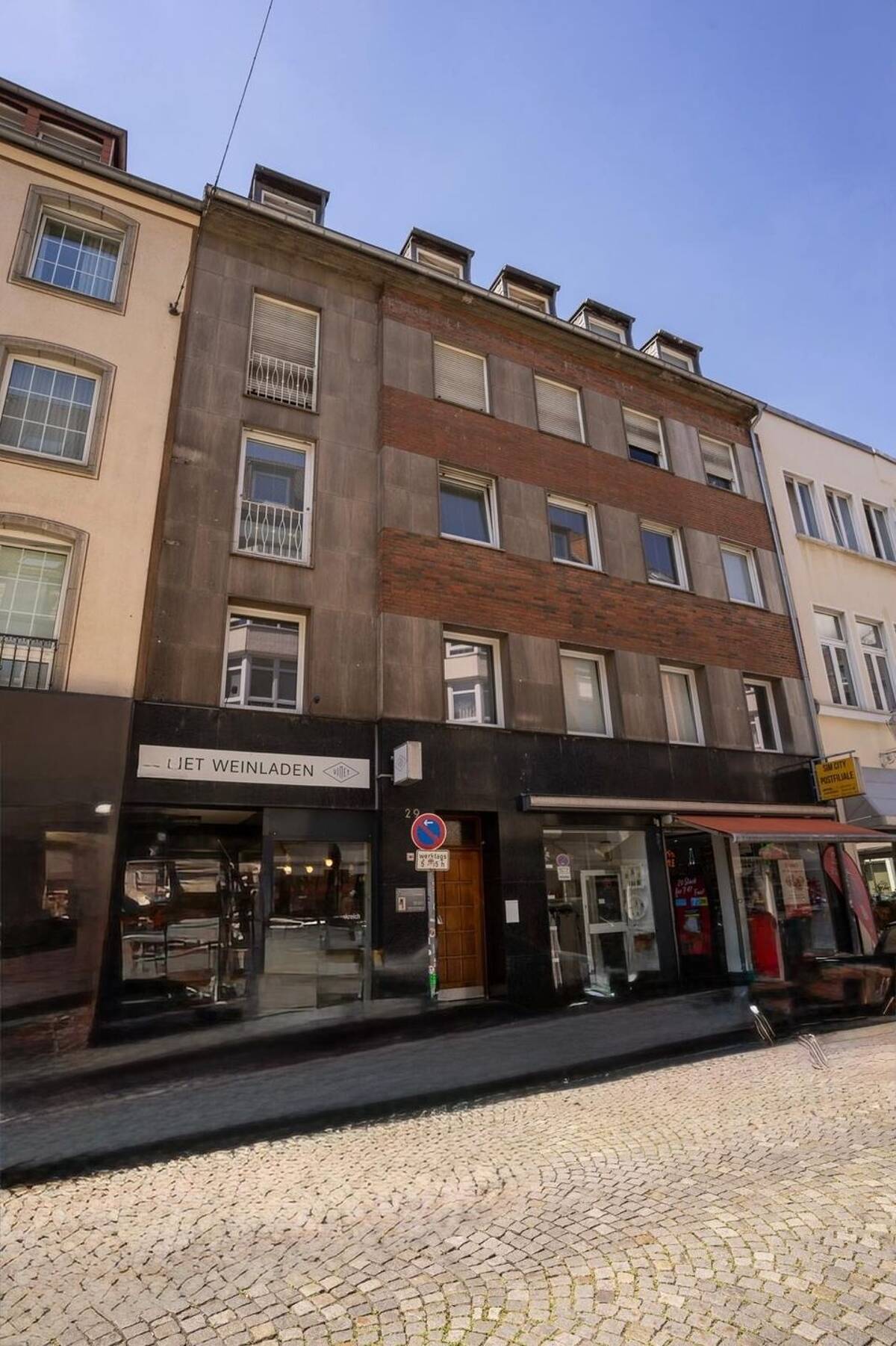 Attraktives Wohn- und Geschäftshaus in zentraler Lage nahe Carlsplatz – 40231 Düsseldorf – Bild 1 von 9