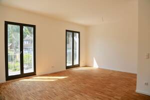 Groß Flottbek: 2,5 Zimmer mit kl. Garten in grüner Lage (WG 1)