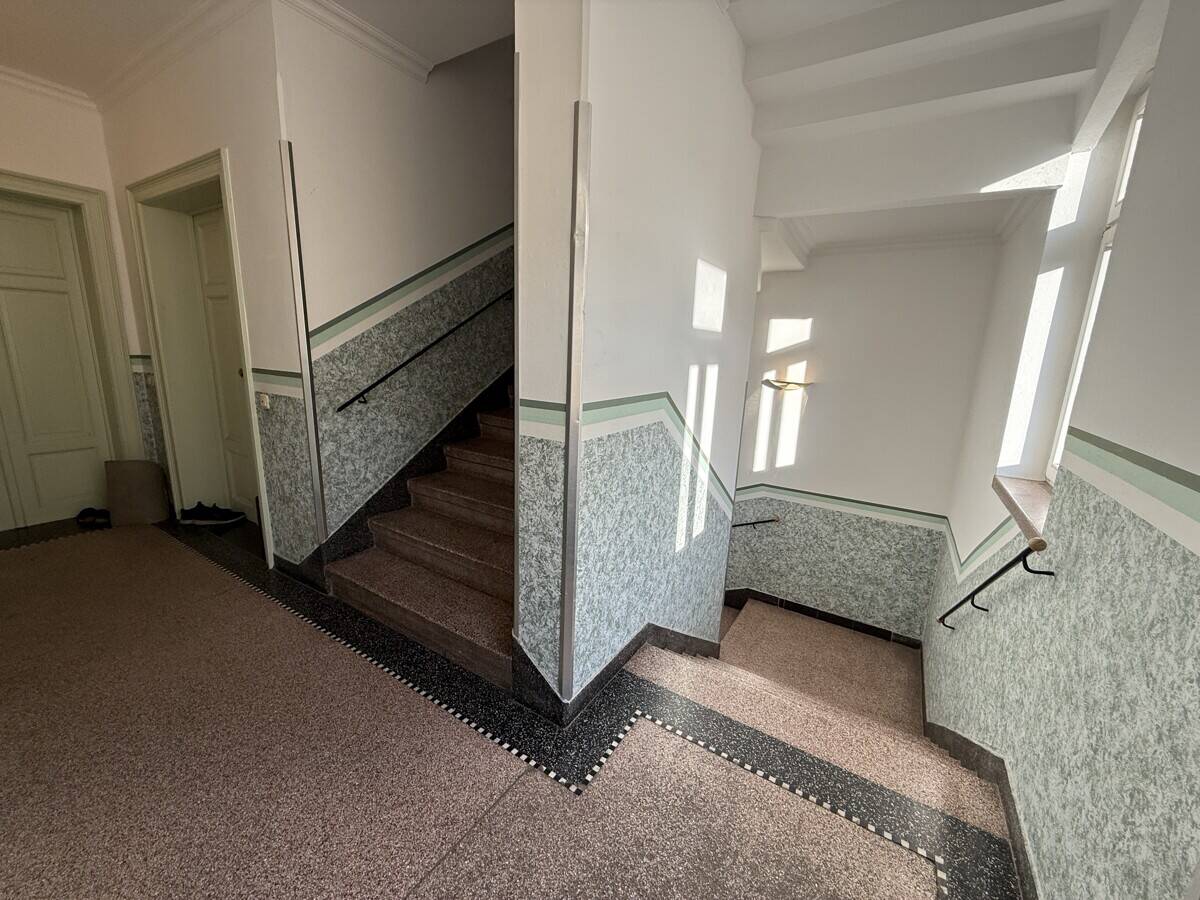Super geschnittene 2,5 Zimmer mit Einbauküche! – Dresden – Vorschaubild 4