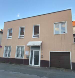 Seltene Investmentchance im Herzen von Bielefeld: Zwei Häuser in einem – Mehrfamilienhaus mit Praxis- und Gewerbeeinheit – 33604 Bielefeld – Vorschaubild 2