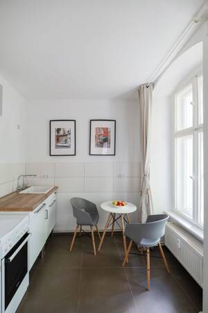 Ruhige Gartenwohnung mit Terrasse im begehrten Bötzowviertel – 10407 Berlin – Vorschaubild 2