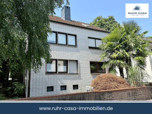 Vielseitiges Zweifamilienhaus mit Garten, Balkon und ausgebautem Dachgeschoss in OB-Dümpten