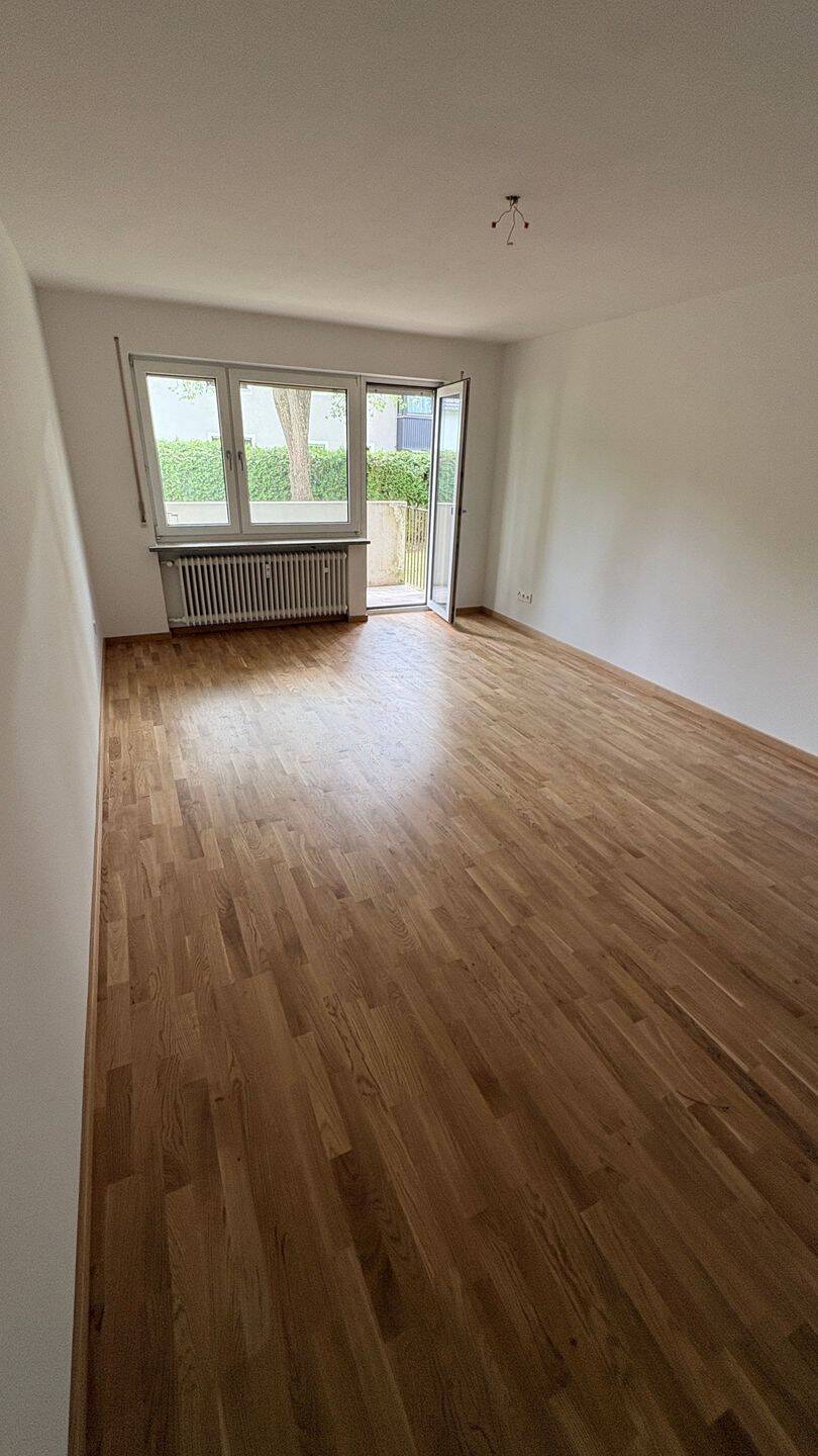 Neu renovierte 3 Zimmer Wohnung in München Obermenzing