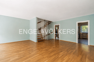 Familienfreundliches Reihenmittelhaus mit großzügigem Raumangebot, Gartenidylle und ausgebautem Dachgeschoss – 12247 Berlin – Vorschaubild 2