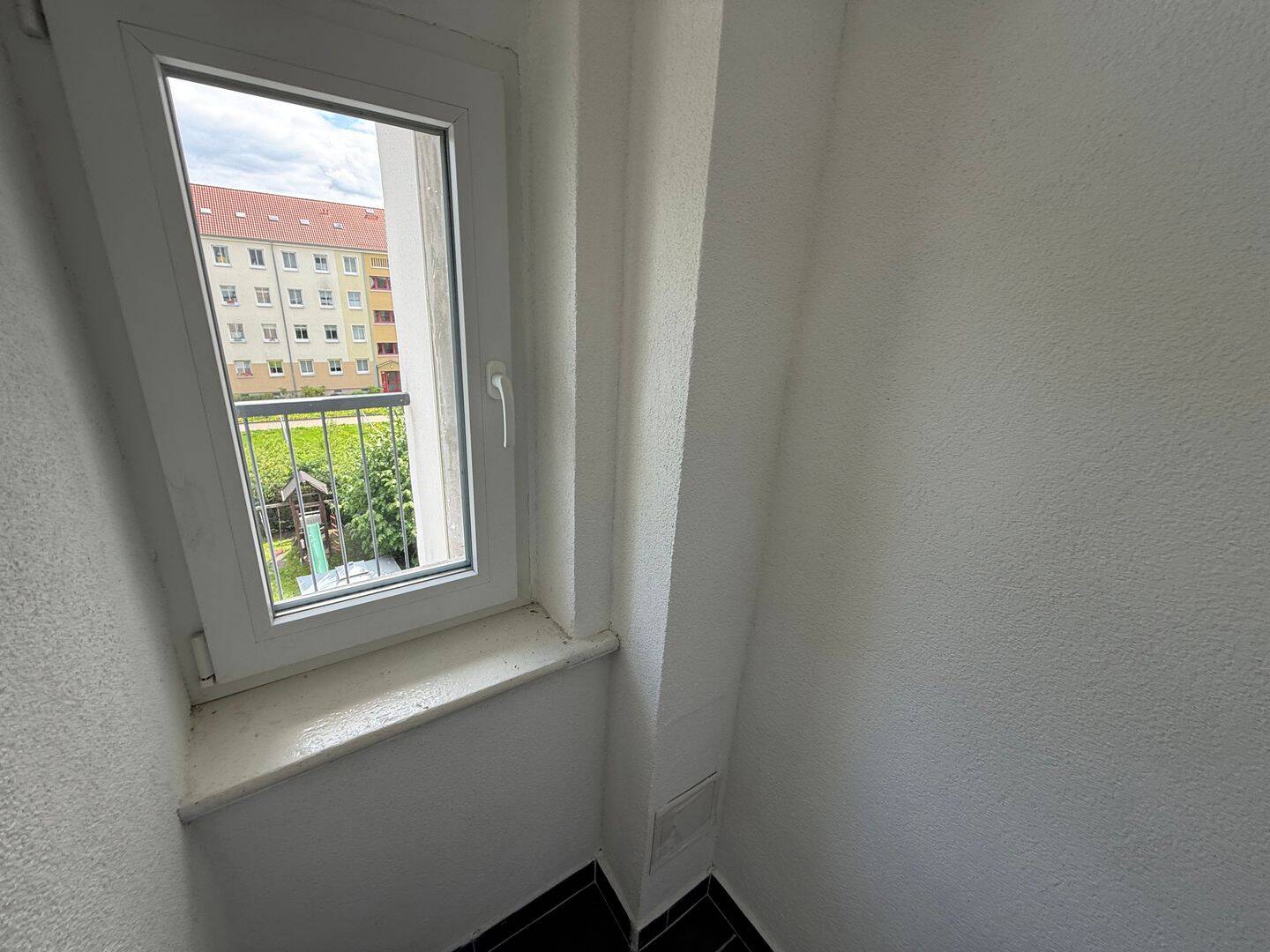 Heimkommen und Wohlfühlen* sep. WC* modern saniert* Balkon* im 2.OG – Chemnitz – Vorschaubild 8
