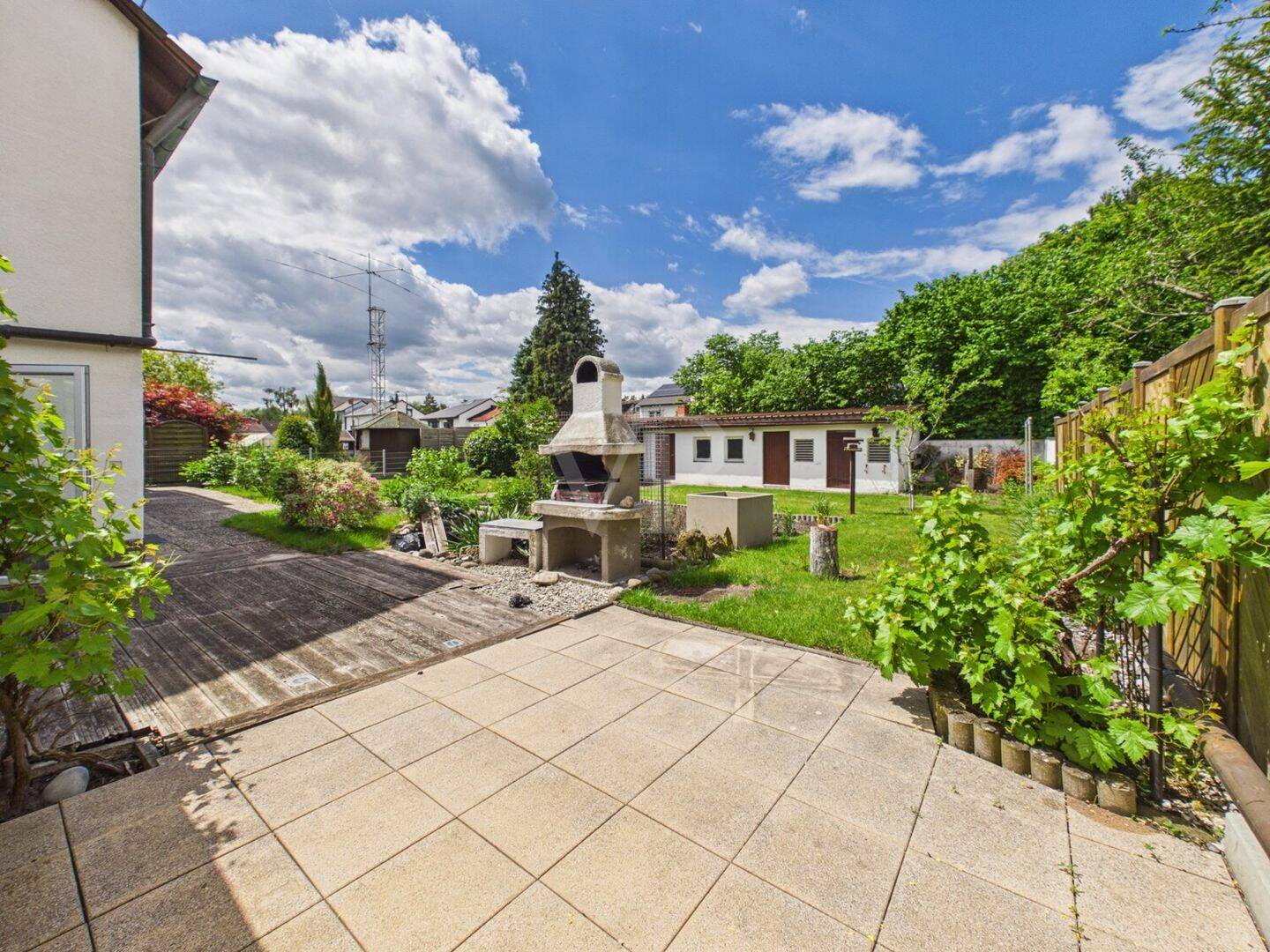 Familienglück in der Gartenstadt - Viel Platz, viel Grün, viele Möglichkeiten – Nürnberg – Vorschaubild 2