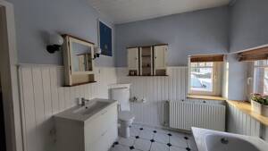 Familienfreundliche Villa mit großem Grundstück und zwei Terrassen am Saseler Markt – 22393 Hamburg – Vorschaubild 8