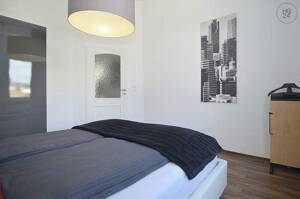 Schöne möblierte 2-Zimmer Wohnung mit Internet in Wiesbaden-Biebrich – 65187 Wiesbaden – Vorschaubild 9