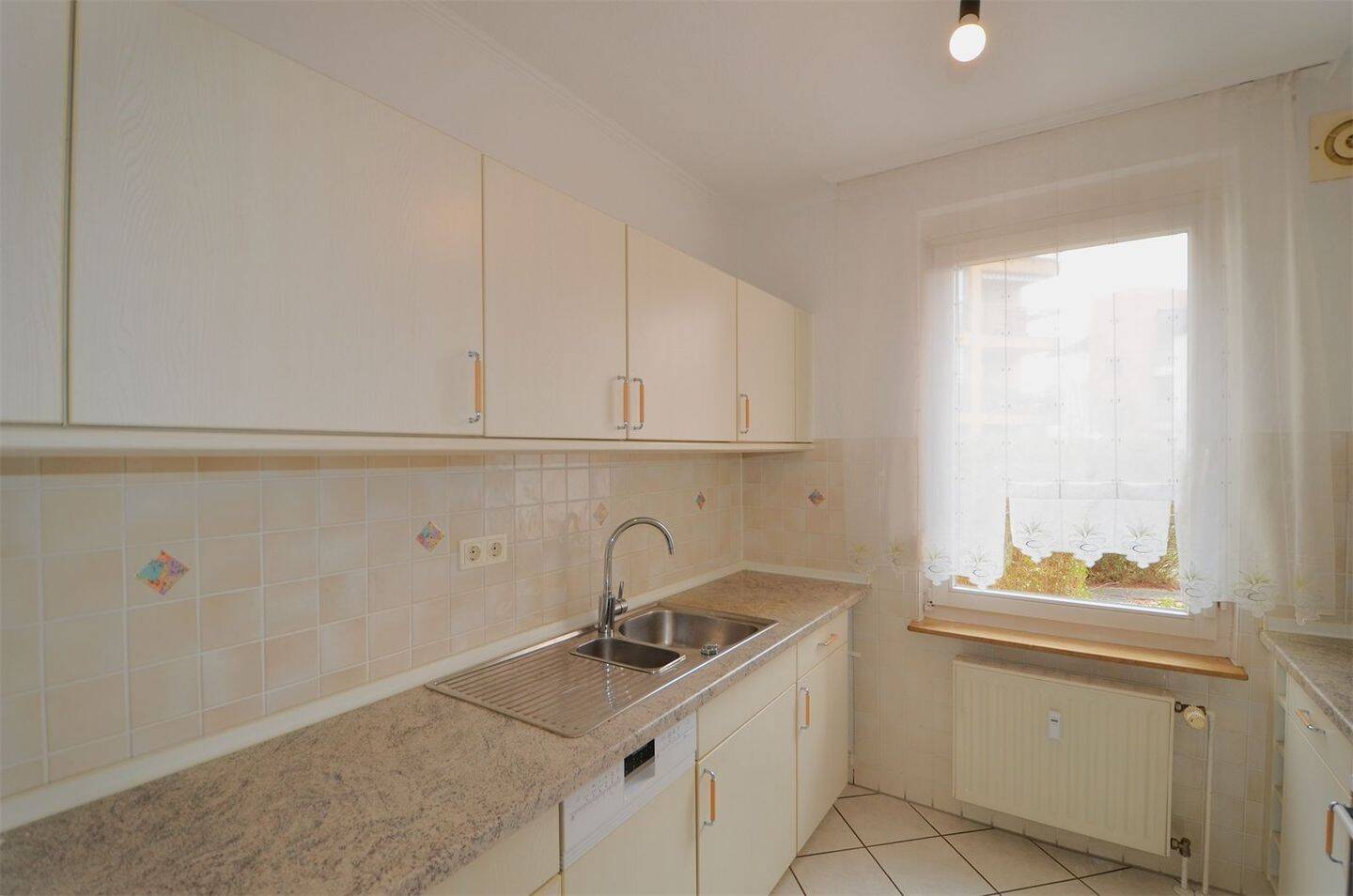 Lichtdurchflutete 2-Zimmer-Wohnung mit Balkon und Aufzug - Ihr neues Zuhause in Potsdam – Potsdam – Vorschaubild 7