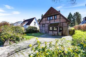 Einmalige Gelegenheit - Fachwerkhaus in Wellingsbüttel – 22391 Hamburg – Vorschaubild 1