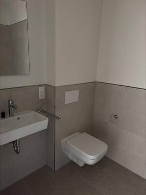 Sonne den ganzen Tag - 3-Zimmer Wohnung mit zwei Dachterrassen und Einbauküche am Oldenburger Fliegerhorst ! – 26127 Oldenburg – Vorschaubild 7