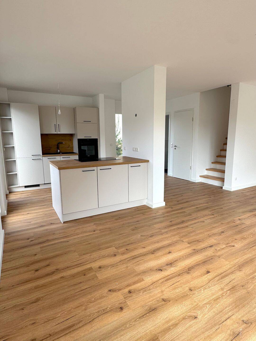 Stilvoller Wohntraum - Neubau Einfamilienhaus in begehrter Lage