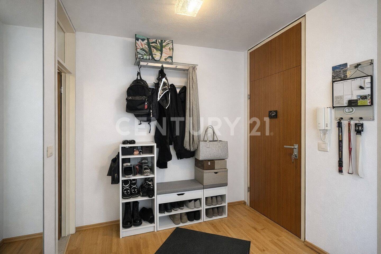 Sofort bezugsfertig! Helle 1-Zimmer-Wohnung mit separater Küche und überdachtem Balkon – Regensburg – Vorschaubild 8