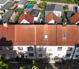 Bringen Sie neuen Glanz in alte Wände - Reihenhaus mit Potenzial für Kreative – 39116 Magdeburg – Vorschaubild 2