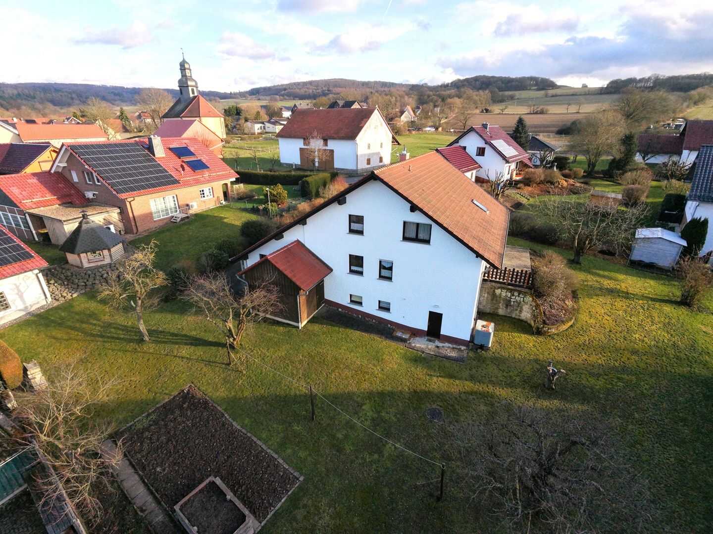 Familienfreundliches Einfamilienhaus sucht neue Eigentümer – Frielendorf – Vorschaubild 4